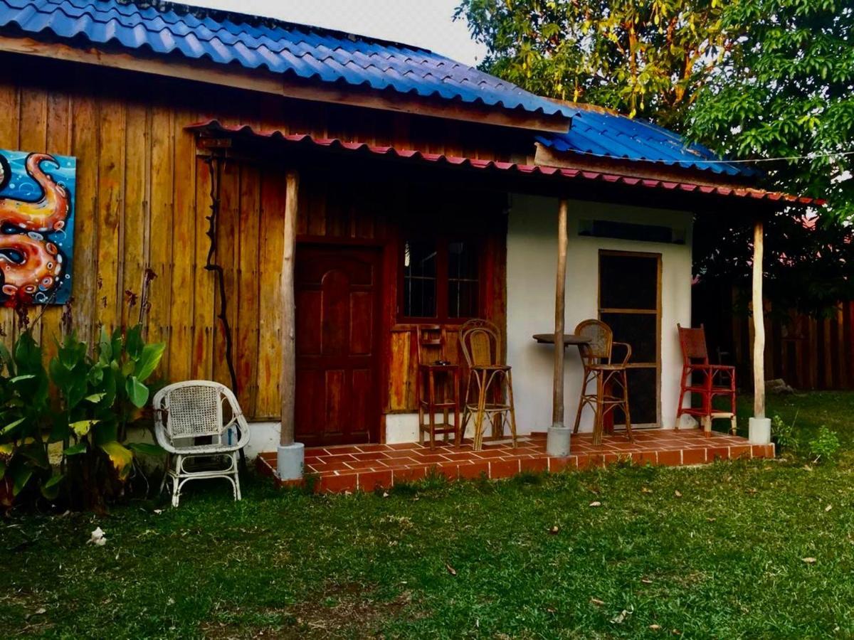 Lazy Bones Hostel Koh Rong Sanloem Exterior photo